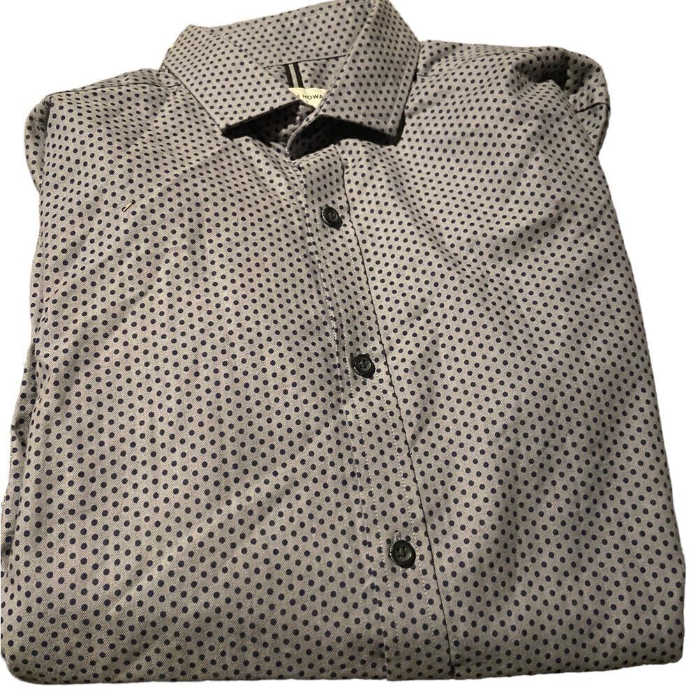 Crosby and Howard long sleeved button up mens shirt excellent condition